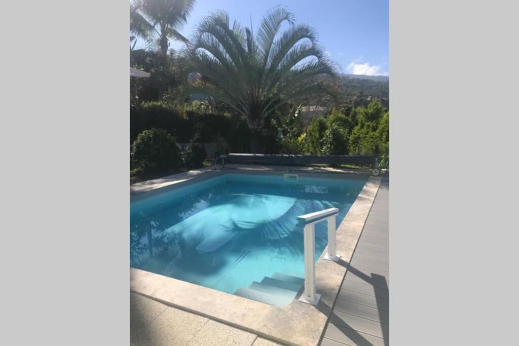 St Leu -Villa d'artiste, superbe vue mer, piscine chauffée Saint-Leu Esterno foto